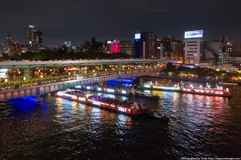 天満橋の夜景。写真：堀寿伸 https://blog.osakanight.com/
